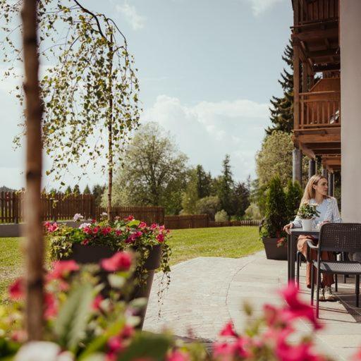 Hotel Leonard Nova Ponente Zewnętrze zdjęcie