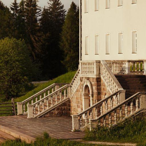 Hotel Leonard Nova Ponente Zewnętrze zdjęcie